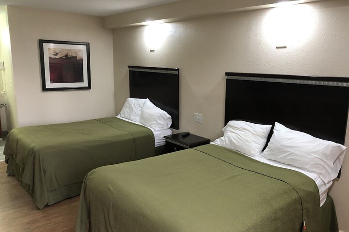 Crossroads Inn - thumb 6