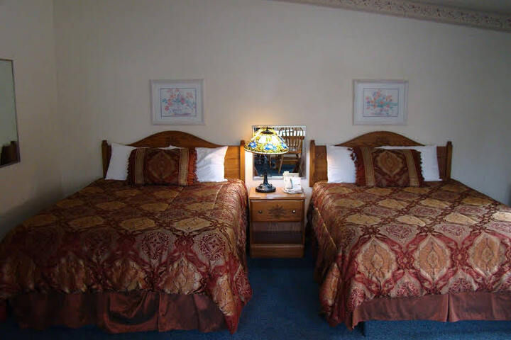 Ponderosa Gardens Motel - thumb 7