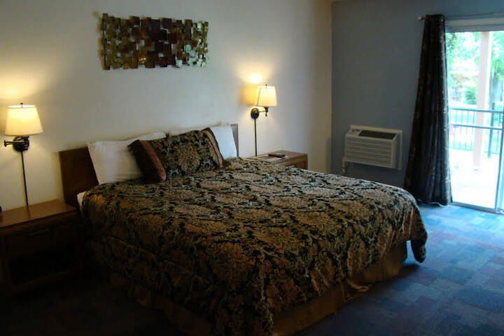 Ponderosa Gardens Motel - thumb 3