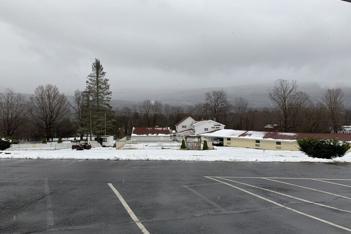 Four Winds Country Motel - thumb 4