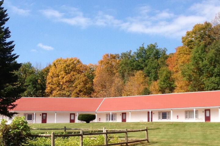 Four Winds Country Motel - thumb 3