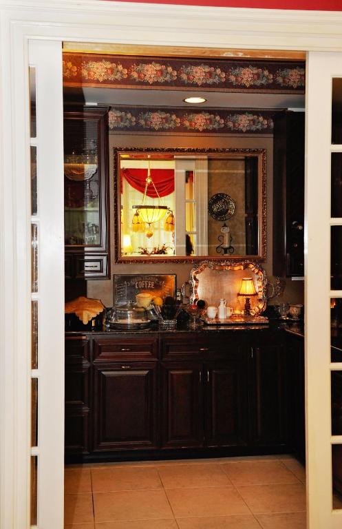 A Walk In The Woods Bed & Breakfast - thumb 3