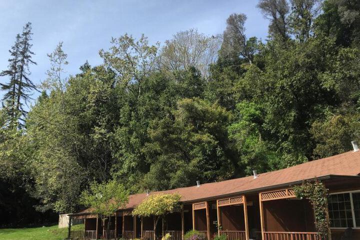 Big Sur River Inn - thumb 4