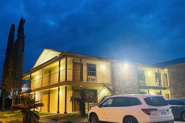 Coachway Inn - thumb 5