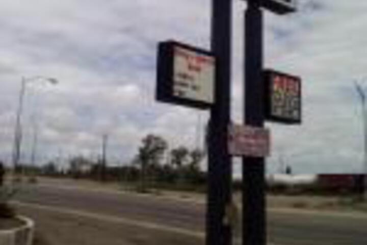 Holiday Motel - thumb 0