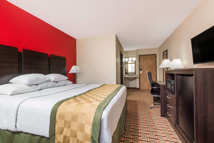 Days Inn By Wyndham Muncie -Ball State University - thumb 7