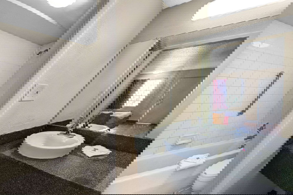 Motel 6 Calhoun, GA - thumb 5