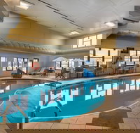 Comfort Inn  Suites Springfield I-44 - Accommodation Indiana