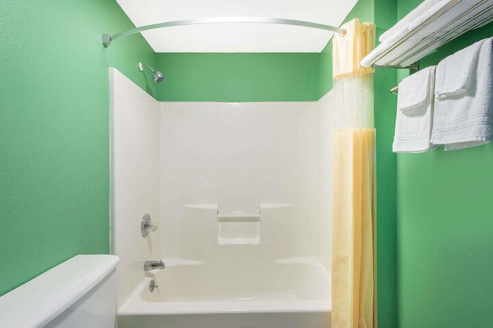 Days Inn By Wyndham Mountain Grove - thumb 4