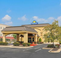 Days Inn by Wyndham Newark Wilmington - Accommodation Indiana