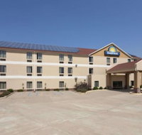 Days Inn by Wyndham Jefferson City - Accommodation Indiana