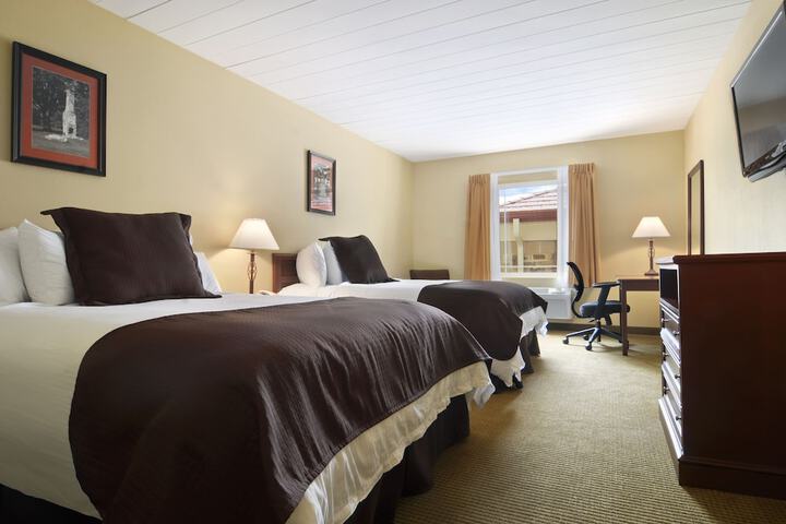 Quality Inn & Suites - thumb 5