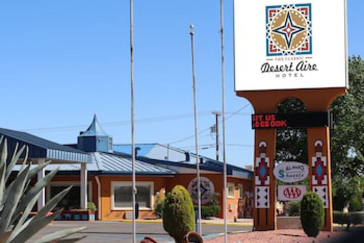 The Classic Desert Aire Hotel - thumb 0