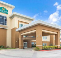 La Quinta Inn  Suites by Wyndham Gonzales TX - Accommodation Indiana