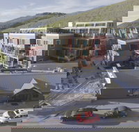 Main & SKY - Accommodation Indiana