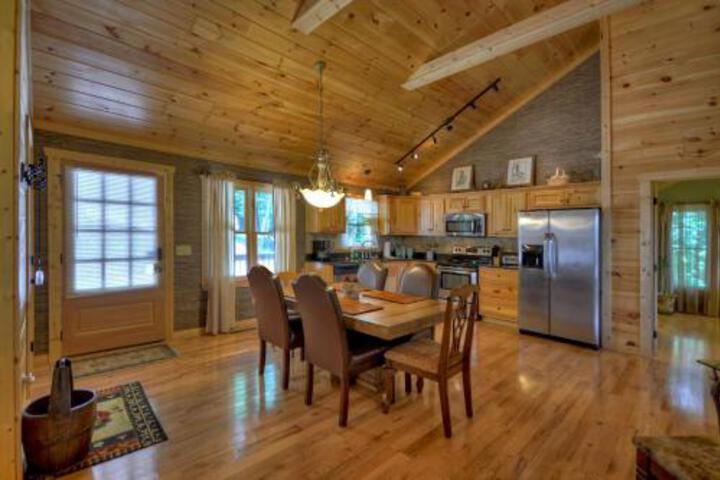 Gileads Balm Cabin - thumb 3