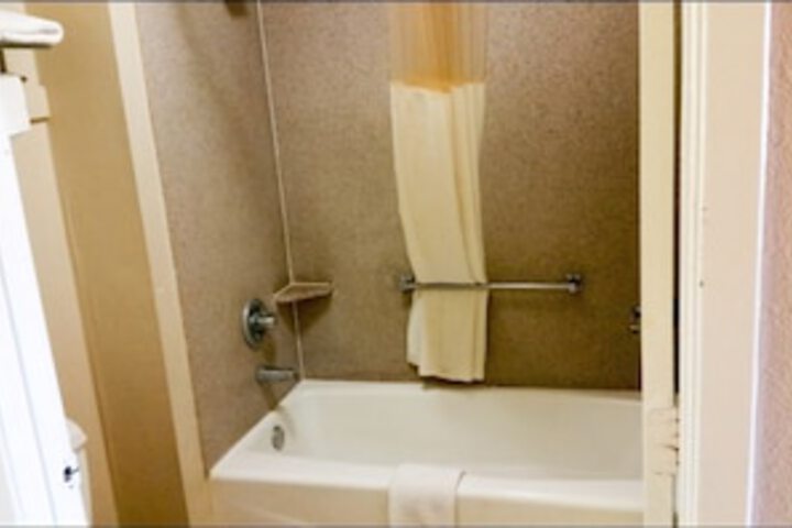 Lake Charles Inn - thumb 7