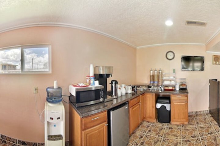 Route 66 Inn - thumb 1