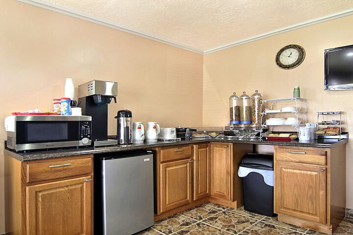 Route 66 Inn - thumb 3