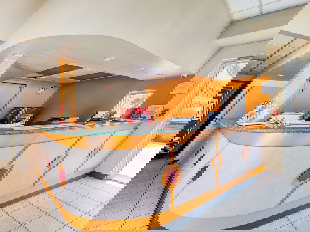 Knights Inn Forest Park - thumb 1