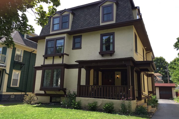 Dartmouth House - thumb 1