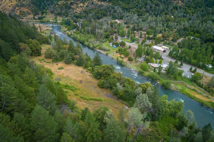 Strawhouse Resorts - thumb 3