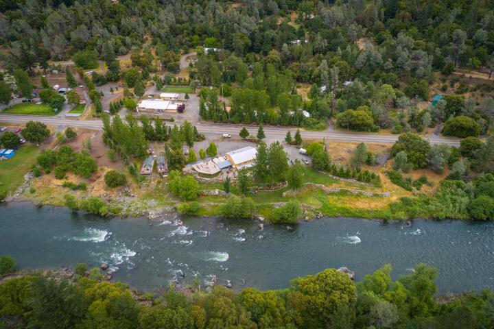 Strawhouse Resorts - thumb 6