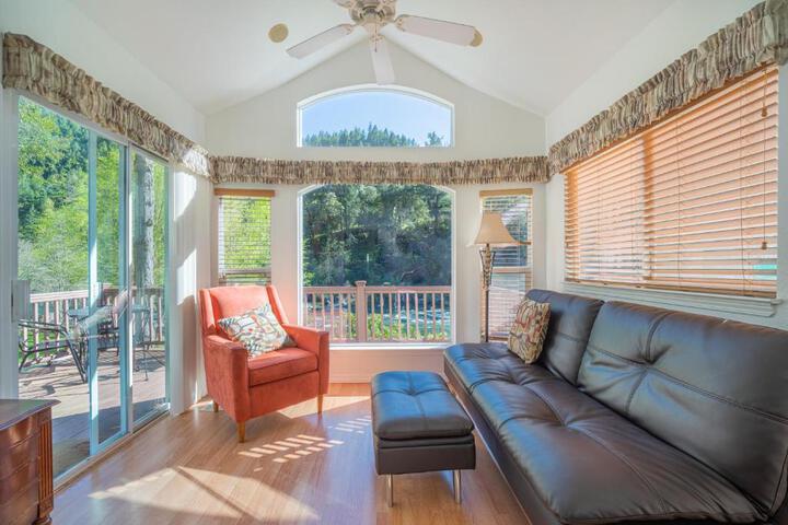 Strawhouse Resorts - thumb 7