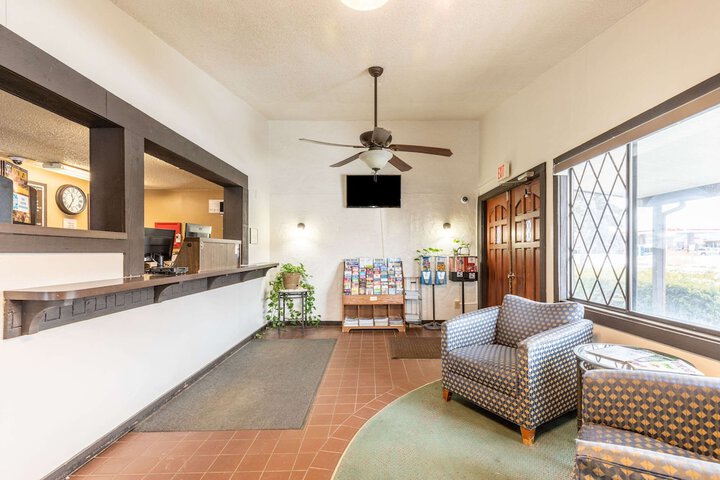 Value Inn Kenosha I-94 - Exit 344 - thumb 6