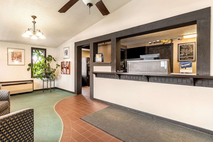 Value Inn Kenosha I-94 - Exit 344 - thumb 5