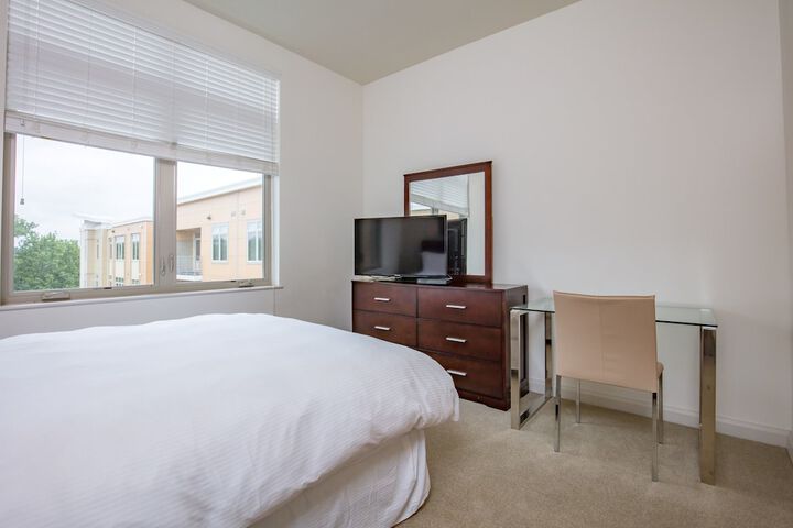 Global Luxury Suites At The Charles River - thumb 3