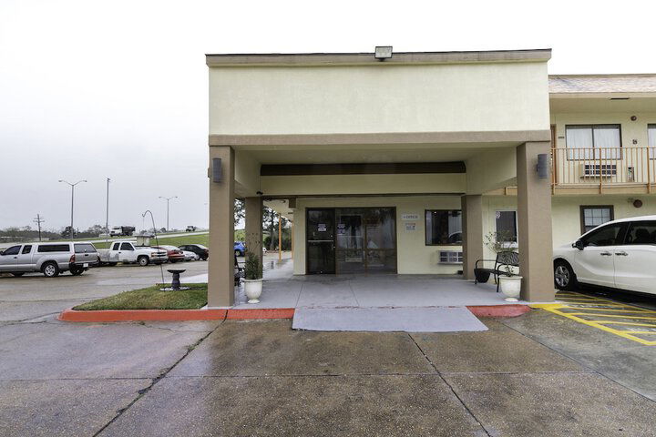 OYO Hotel Lake Charles Hwy 10 - thumb 2
