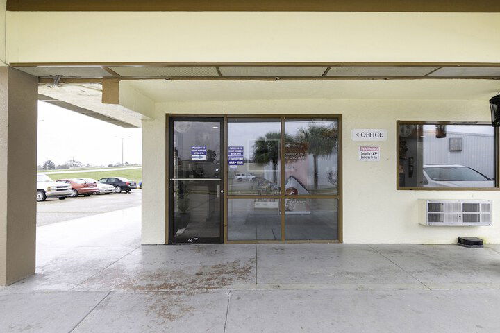 OYO Hotel Lake Charles Hwy 10 - thumb 4