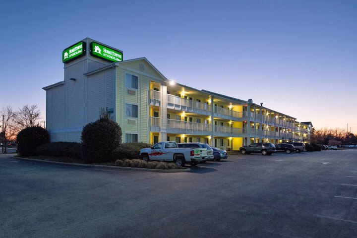 HomeTowne Studios By Red Roof Philadelphia Maple Shade NJ - thumb 4