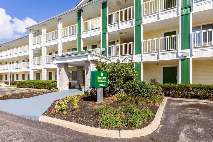 HomeTowne Studios By Red Roof Philadelphia Maple Shade NJ - thumb 2