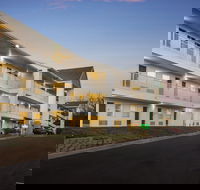 HomeTowne Studios by Red Roof Kansas City - Independence MO - Accommodation Indiana