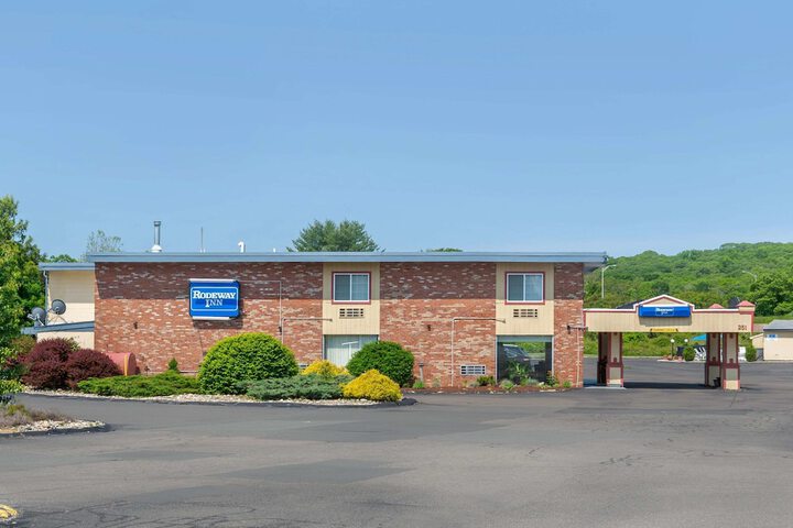 Rodeway Inn Mystic - thumb 5