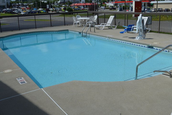 Econo Lodge Christiansburg-Blacksburg I-81 - thumb 5