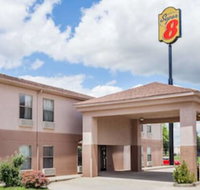 Super 8 by Wyndham Harrisburg - Accommodation Indiana