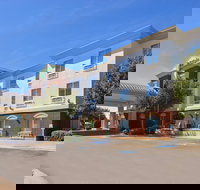 Holiday Inn Express  Suites Abilene an IHG Hotel - Accommodation Indiana