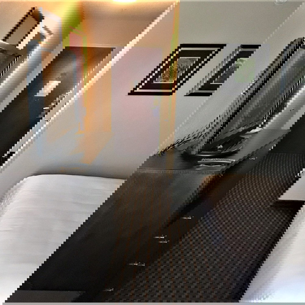 Comfort Inn & Suites - thumb 3