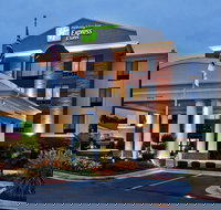 Holiday Inn Express McDonough an IHG Hotel - Accommodation Indiana