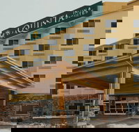 La Quinta Inn  Suites by Wyndham Butte - Accommodation Indiana