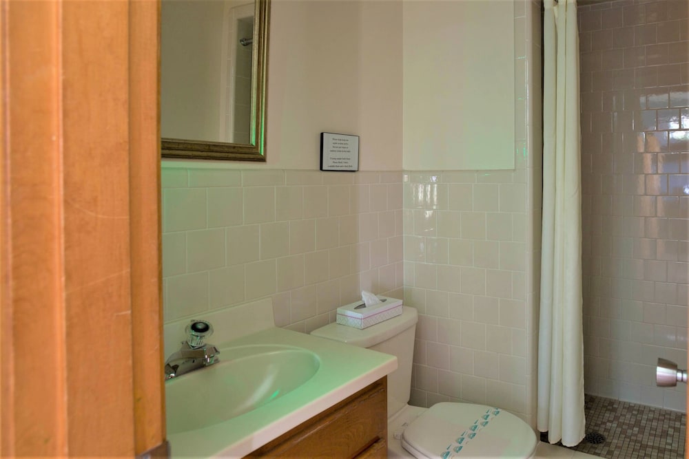 Rose Farm Inn - thumb 4