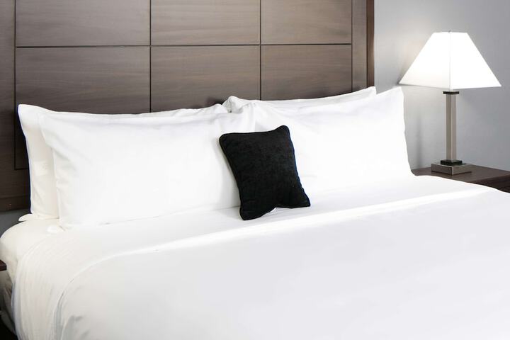 Red Lion Inn & Suites Everett - thumb 2