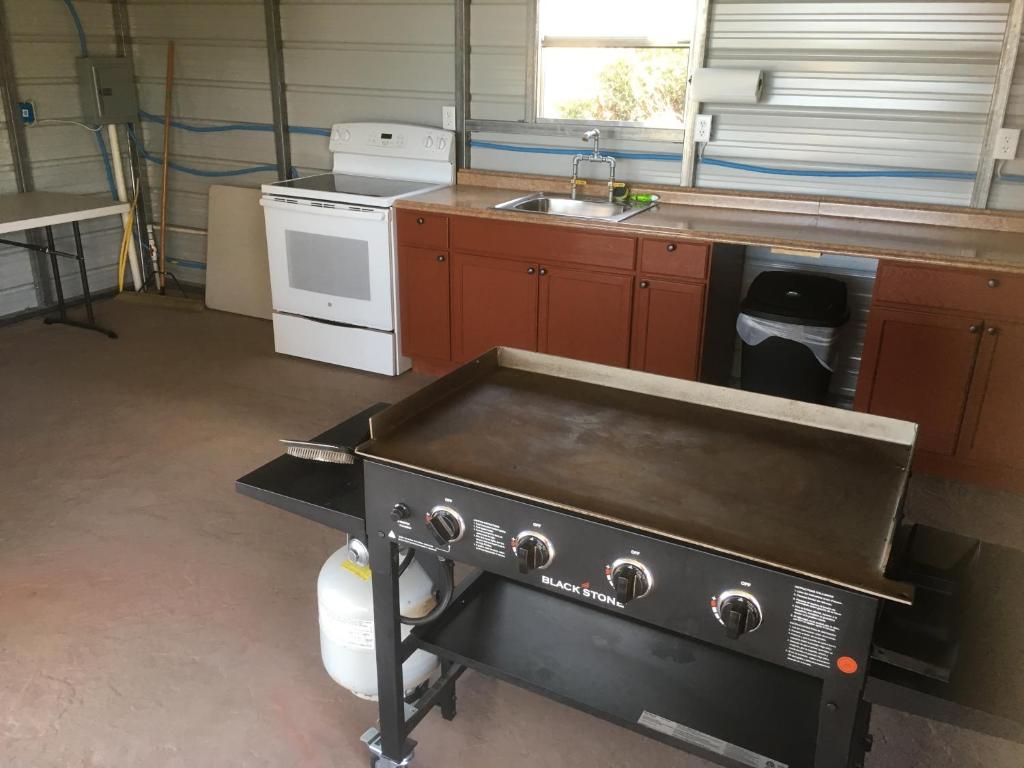 Lupine Cabin Glamour Camping Stunning Skies & Sunrise Views - thumb 1