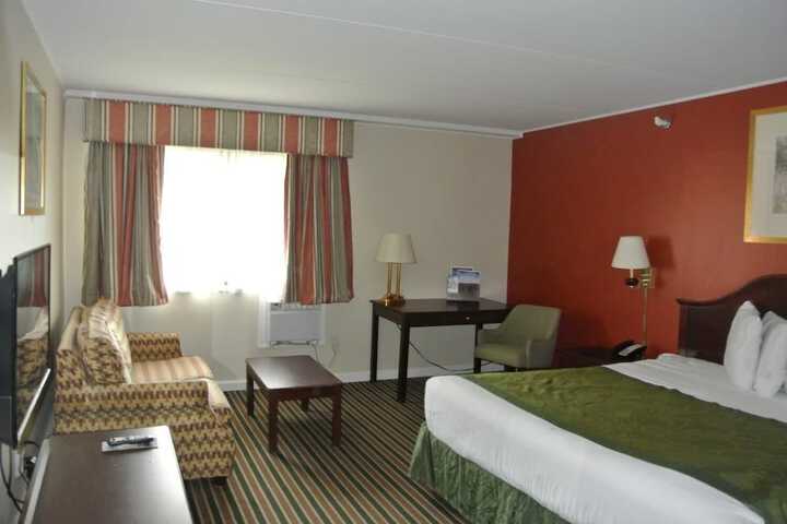 Center Street Value Inn - thumb 6