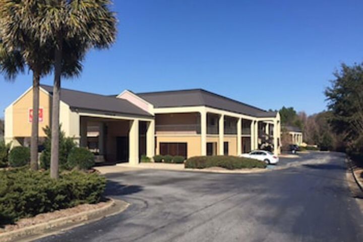 Econo Lodge - thumb 0