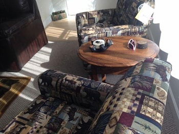 The Blue House - thumb 3