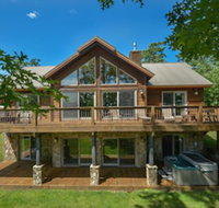 Glass Mountain Lodge 5 Bedroom House - Accommodation Indiana